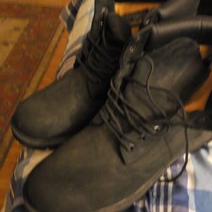 Men's timberland boots.